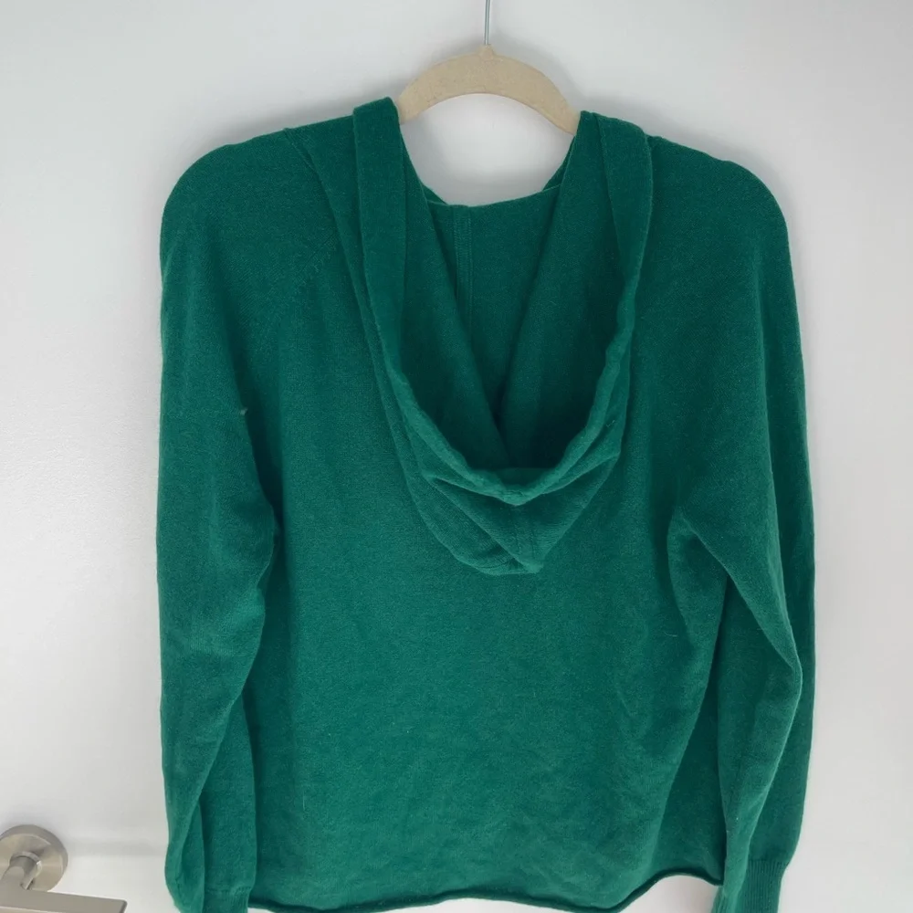 SKULL CASHMERE Collegiate Skull Green Hoodie Sweater - Picture 4 of 4